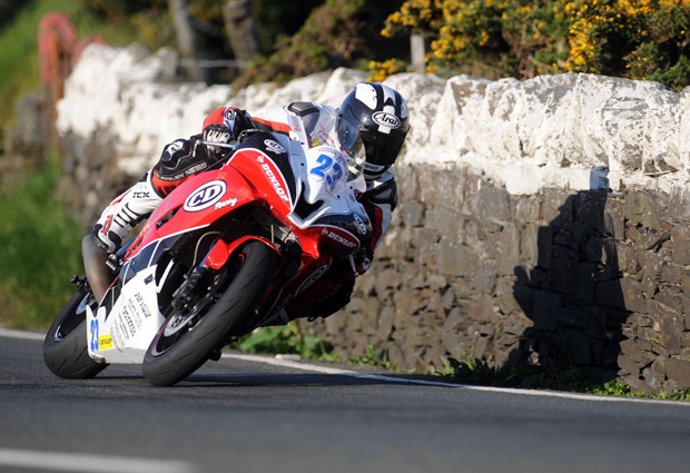 William Dunlop on his CD Racing Supersport Yamaha (Stephen Davison/Pacemaker Press International)